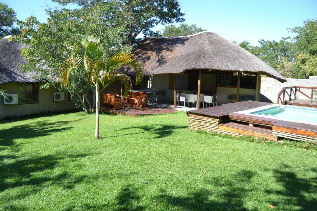 Chobe Sunset Chalets Lesoma Екстер'єр фото
